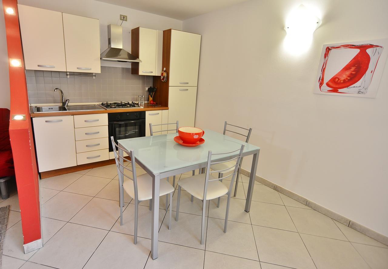 Casa Crissi Apartment Алба Екстериор снимка