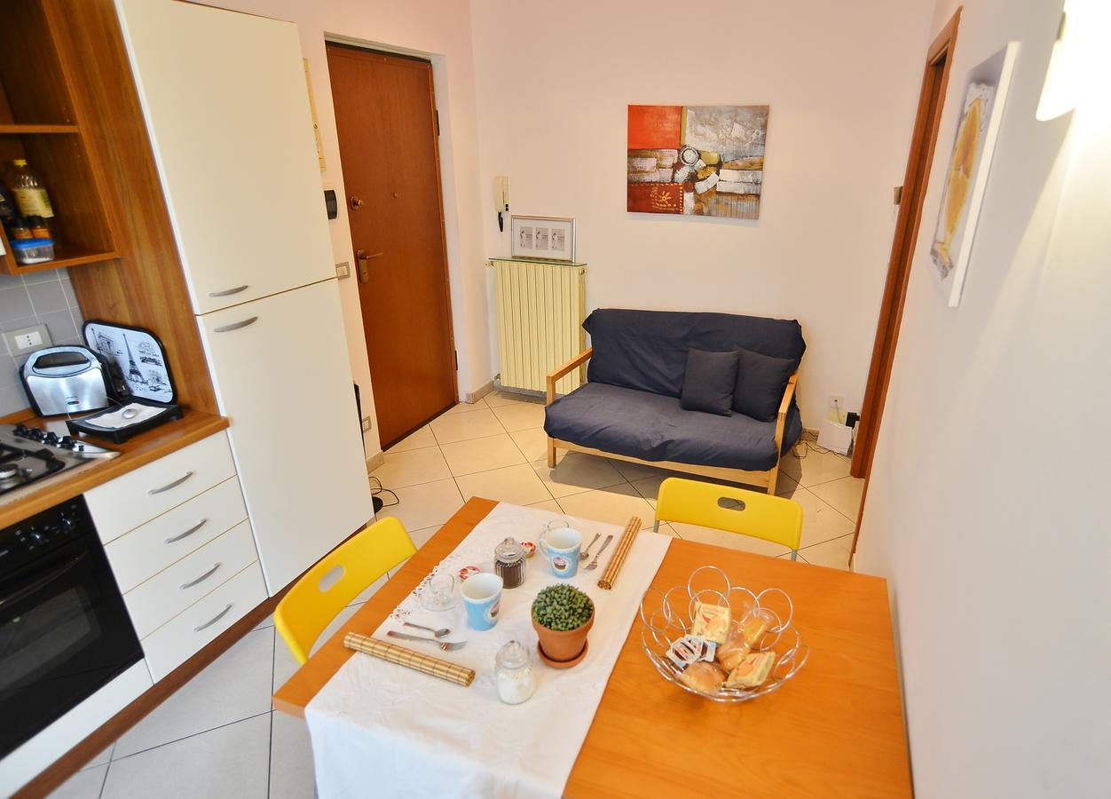 Casa Crissi Apartment Алба Екстериор снимка