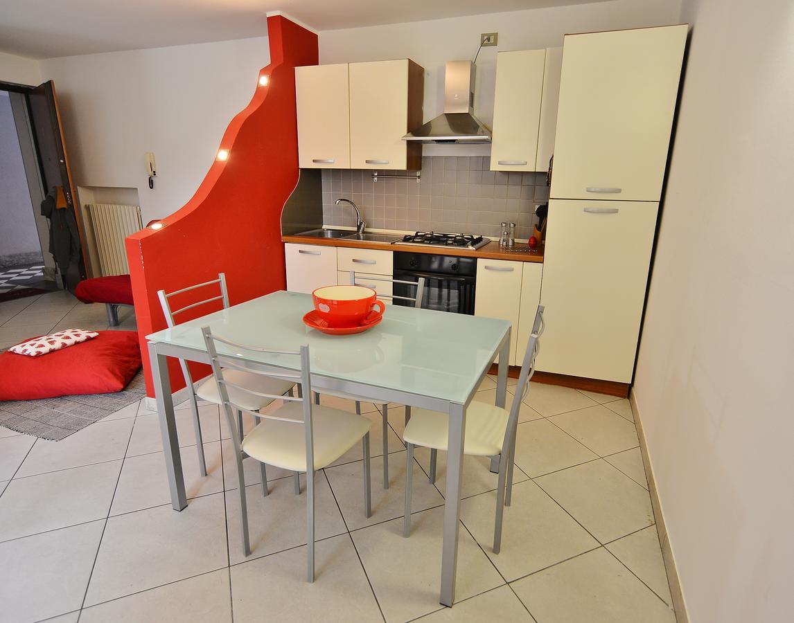 Casa Crissi Apartment Алба Екстериор снимка